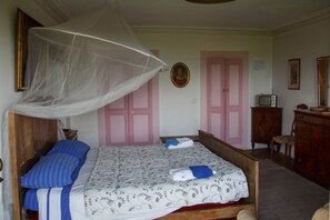 Desk, free cots/infant beds, rollaway beds, free WiFi