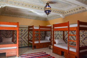 Iron/ironing board, free WiFi, bed sheets - Mosaic Hostel (Marrakech)