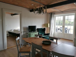 Basic Apartment, Multiple Beds, Non Smoking | Private kitchen | Shared fridge, coffee/tea maker, electric kettle - Aagaarden (Billund)