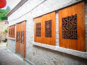 Familie huisje, Meerdere bedden | Verduisterende gordijnen, gratis wifi, beddengoed