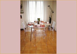 Free daily buffet breakfast - A casa di Gianna B&B (Rieti)