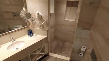 Shower, free toiletries, hair dryer, bathrobes