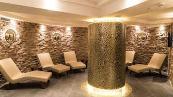 Couples treatment room(s), sauna, hot tub, steam room, body treatments