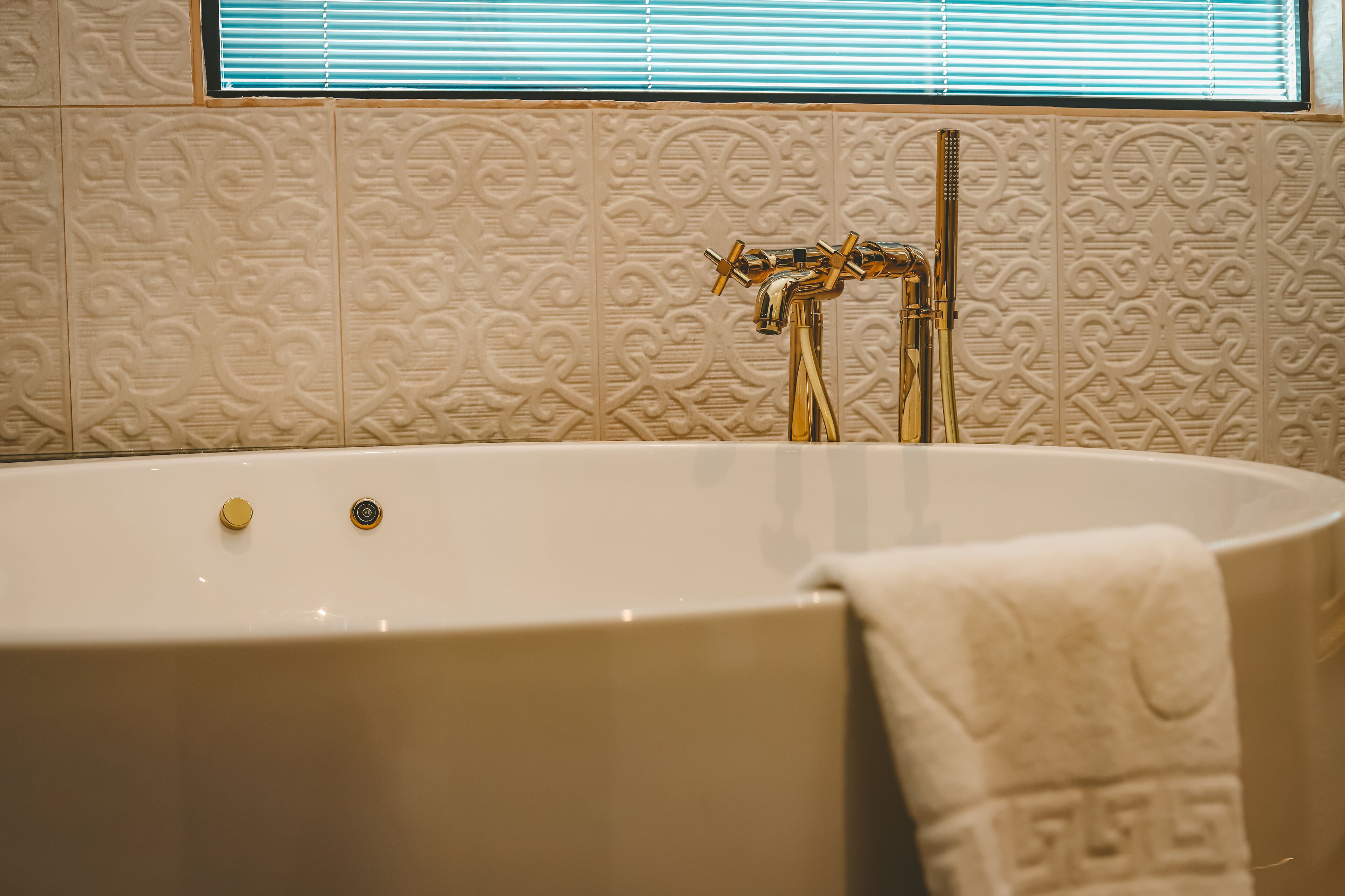 presidential suite | bathroom | shower, free toiletries, hair dryer, bathrobes