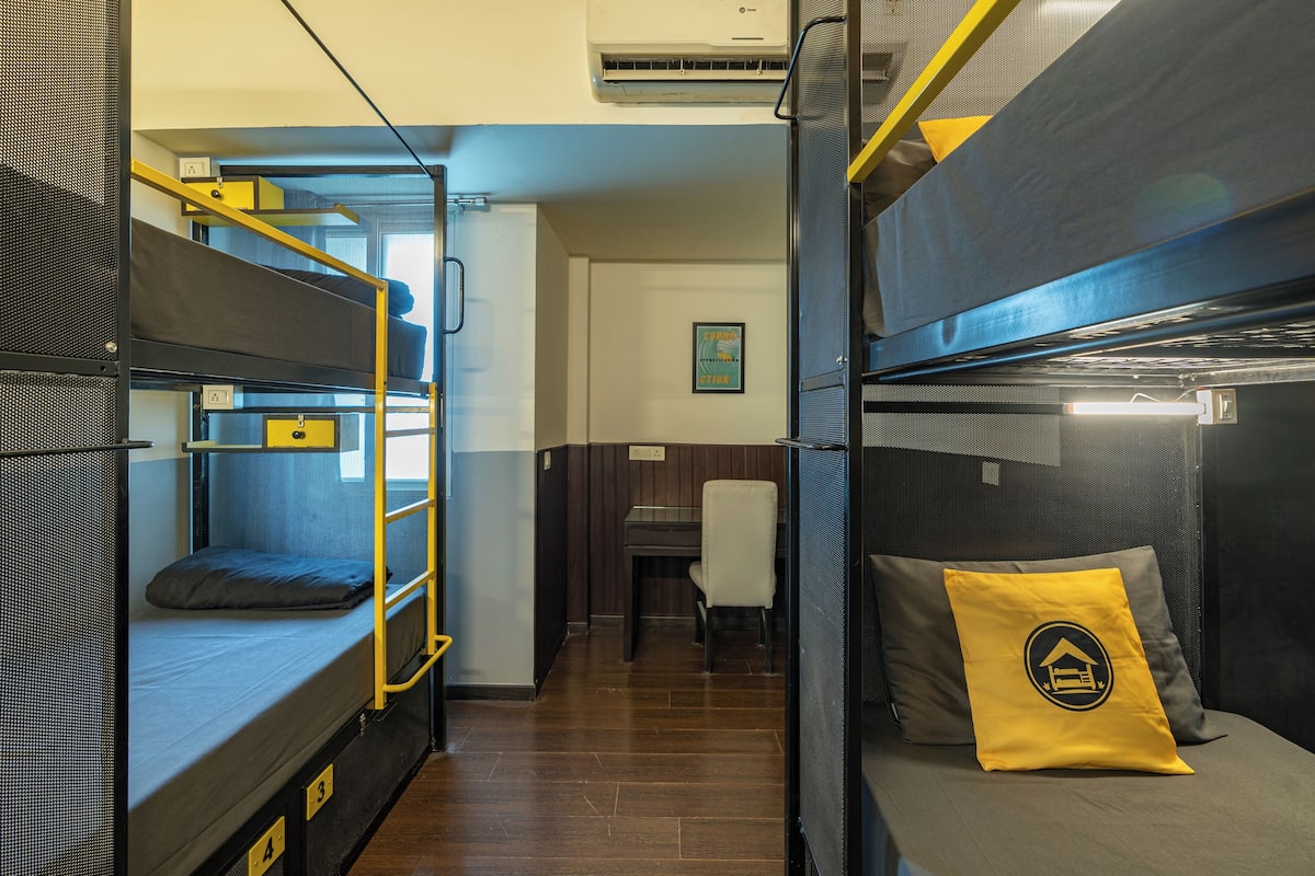 1 chambre, décoration personnalisée, rideaux occultants