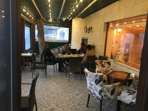 Lobby sitting area - Monastery Cave Hotel (Ürgüp)