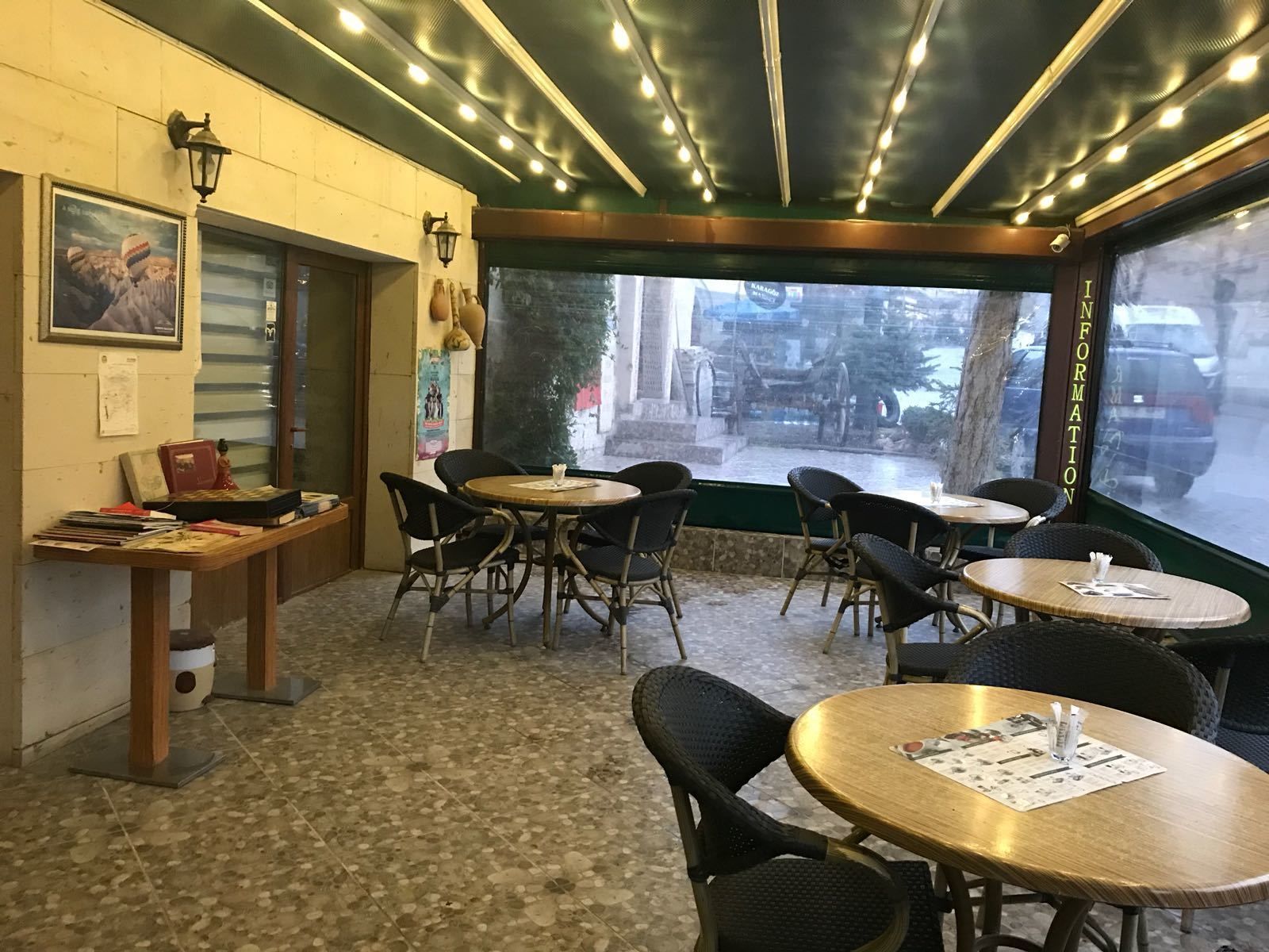 Frühstück, Mittagessen und Abendessen