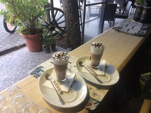 TV - Monastery Cave Hotel (Ürgüp)