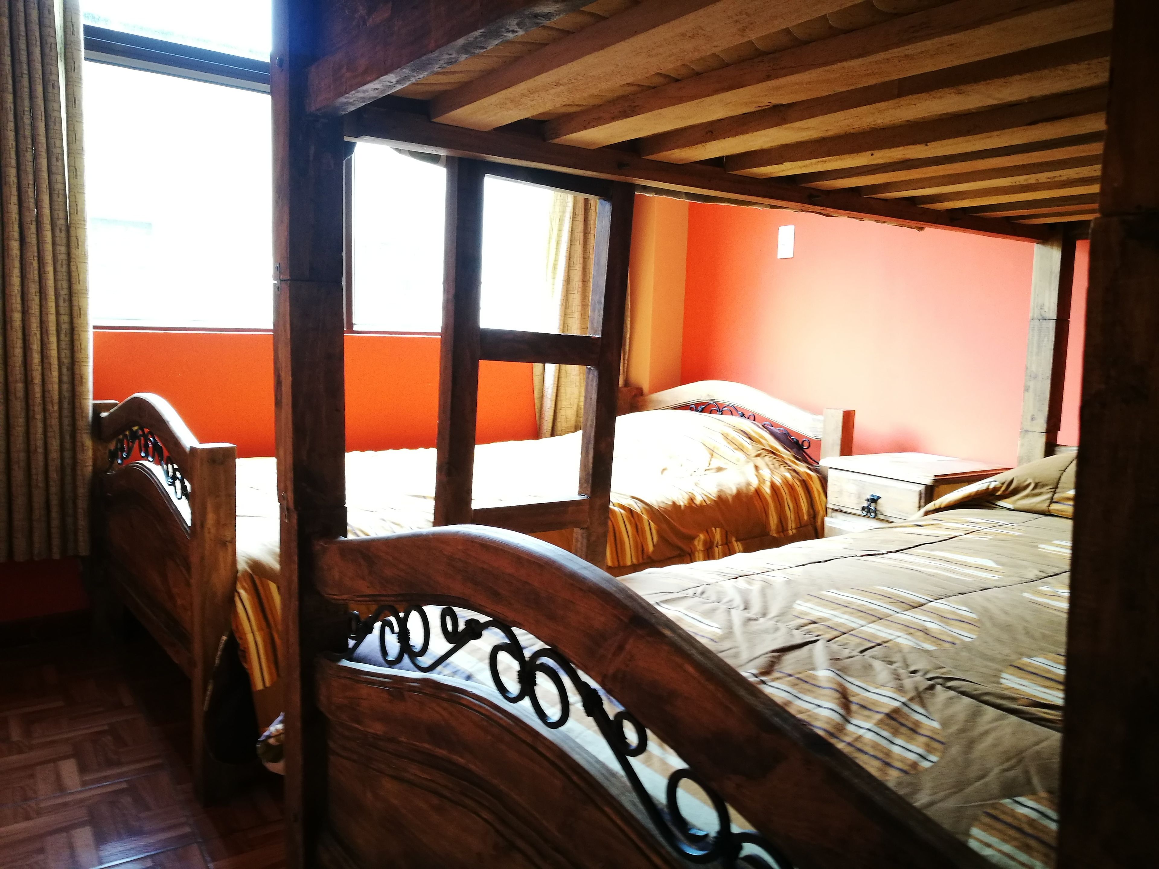 basic triple room, shared bathroom | in-room safe, individually decorated, individually furnished, free wifi