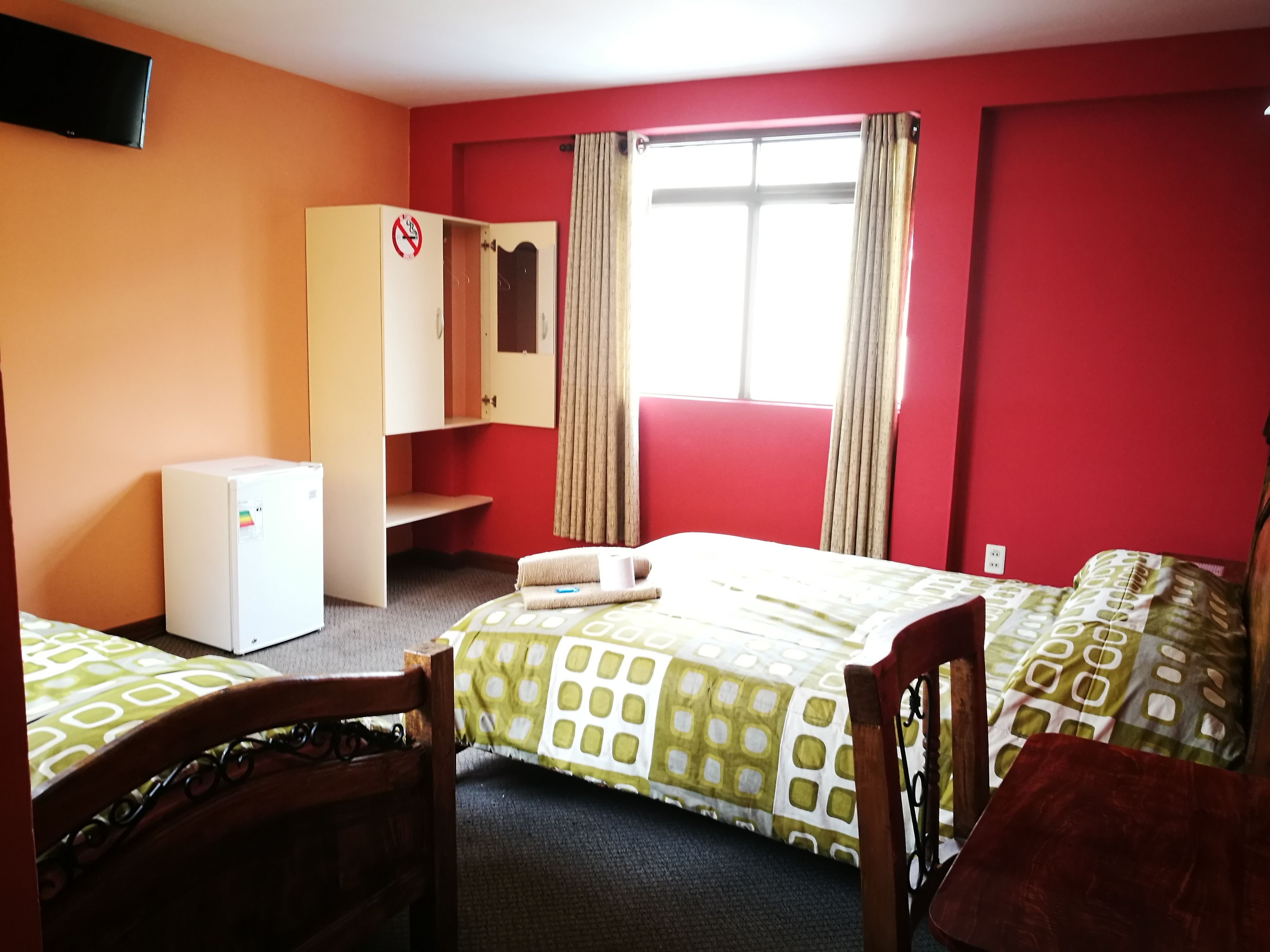 family room | in-room safe, individually decorated, individually furnished, free wifi