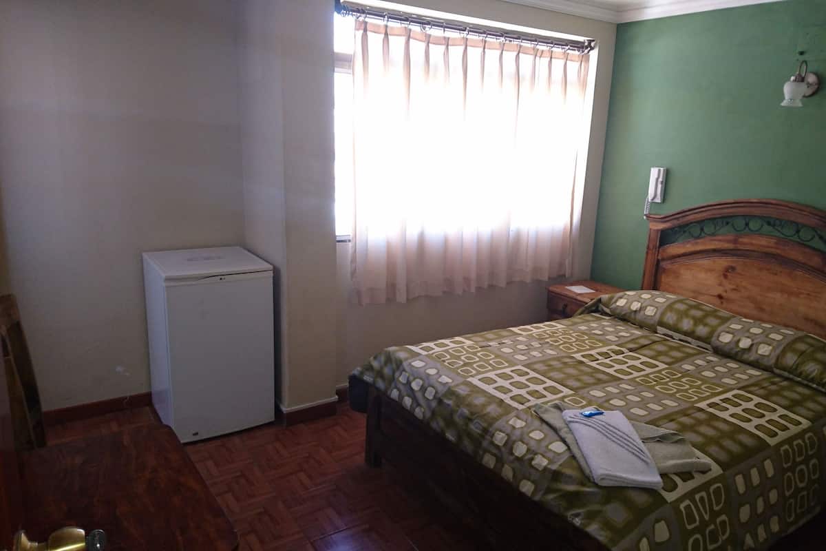 Caja de seguridad en la habitación y decoración personalizada