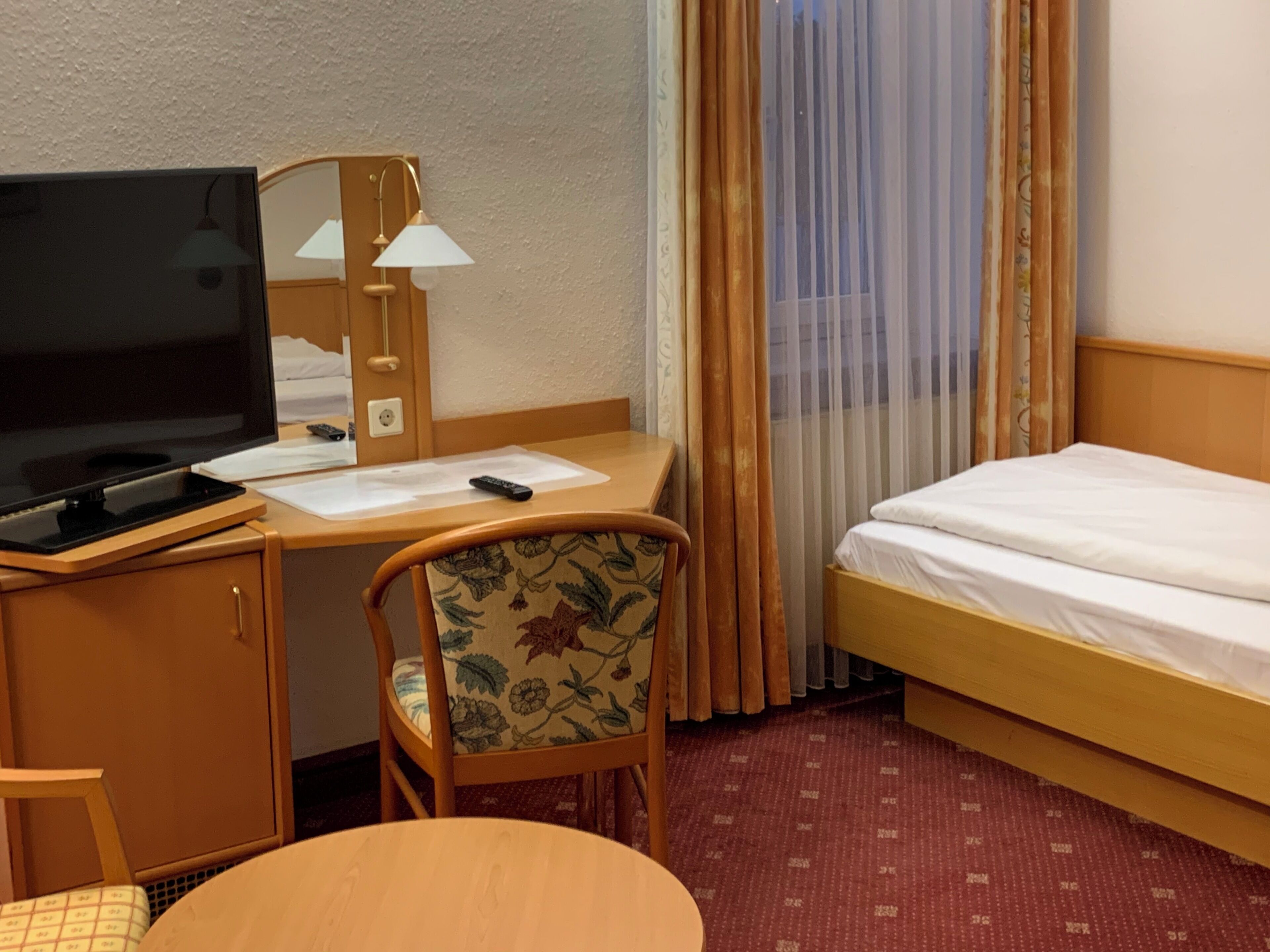 Standard-Zweibettzimmer, 2 Einzelbetten | Kostenloses WLAN, Bettwäsche