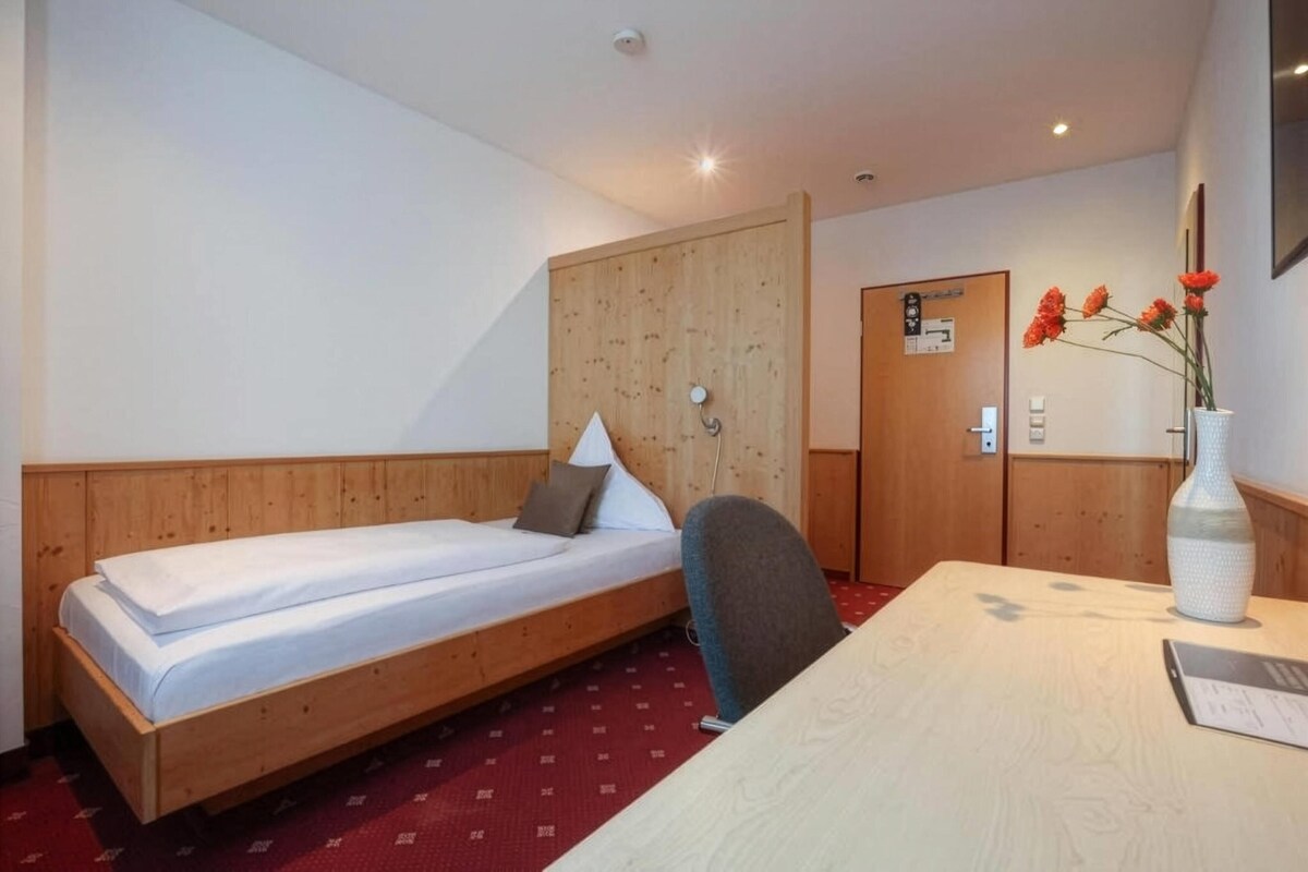 Standard Room, 1 Single Bed | Bed sheets