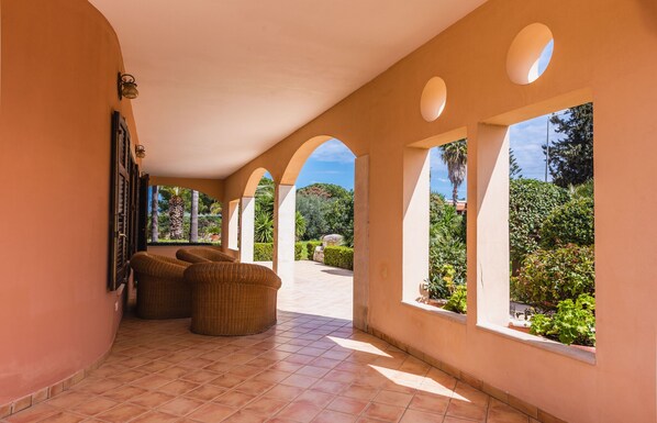 Terrace/patio - Villa Arenella con Piscina by Wonderful Italy (Siracusa)