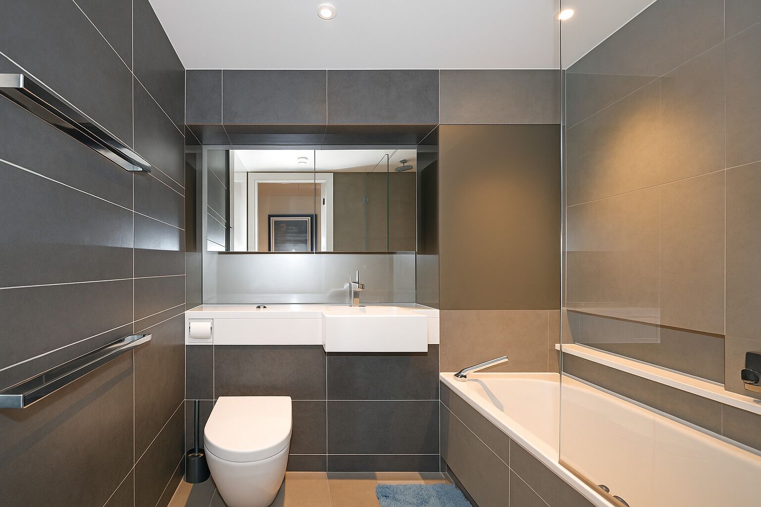   อพาร์ทเมนท์สำหรับครอบครัว, 2 ห้องนอน, วิวสวน | ห้องน้ำ | ของใช้ในห้องน้ำฟรี, ไดร์เป่าผม, ผ้าเช็ดตัว, สบู่