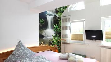 Double Room | 1 bedroom, hypo-allergenic bedding, memory-foam beds, minibar