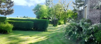 Homerez - Sjarmerende hus i Mailly-Maillet med inngjerdet hage