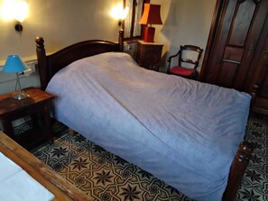 3 chambres, fer et planche à repasser, accès Internet