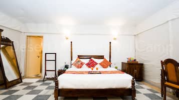 Signature Tent, Multiple Beds, Non Smoking | 2 bedrooms, premium bedding, memory foam beds, laptop workspace