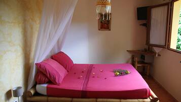 Double Room | In-room safe, individually decorated, individually furnished