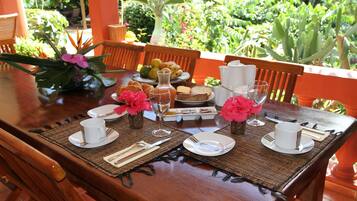 Daily continental breakfast for a fee