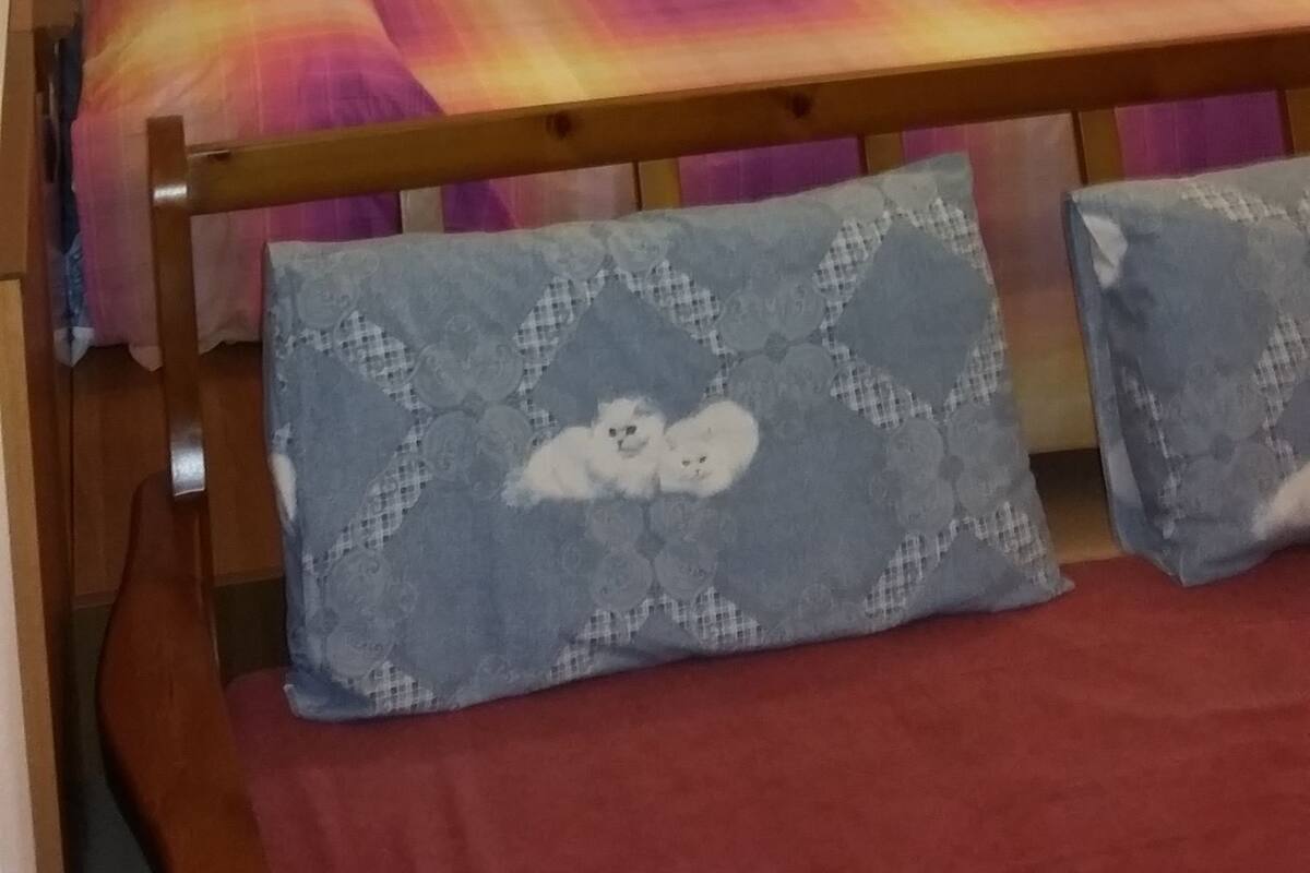 Quarto casal ou duplo | Berços grátis, Wi-Fi de cortesia, roupa de cama