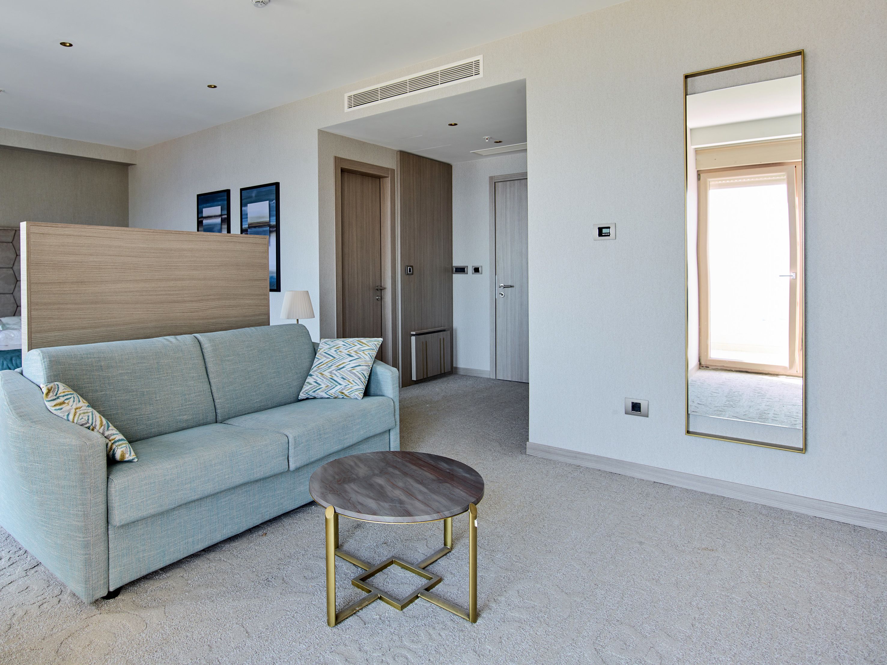 1 bedroom, egyptian cotton sheets, premium bedding, minibar