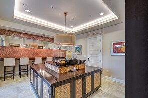 Φαγητό και ποτό