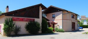 Fachada del alojamiento