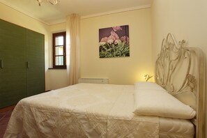 1 bedroom, cots/infant beds, free WiFi, bed sheets - Agriturismo La Regina (Cascina)