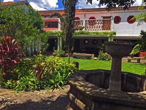 Front of property - Casita Santiago (Antigua Guatemala)