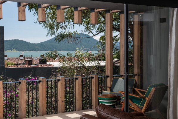 Superior Suite, 1 King Bed, Private Bathroom, Tower | Balcony - Cinco Rodavento (Valle de Bravo)