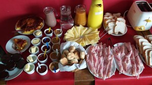 Dining - Estancia Renacimiento (Atlantida)