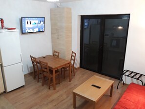 Apartment | Wohnbereich | Flachbildfernseher, Netflix