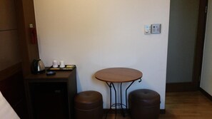 Iron/ironing board, free WiFi - Coups (Seoul)