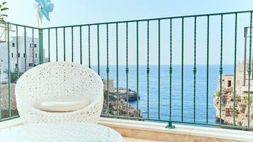 Deluxe dubbelrum - balkong - havsutsikt | Balkong