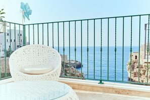 Deluxe Double Room, Balcony, Sea View | Balcony - POSEA - Polignano Sea Suites (Polignano a Mare)