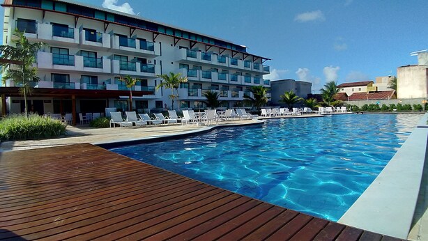 Outdoor pool - Laguna Suites (Ipojuca)