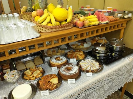 Desayuno completo incluido todos los días