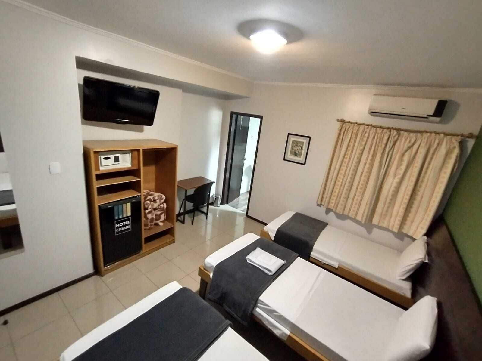 Coffres-forts dans les chambres, bureau, chambres insonorisées