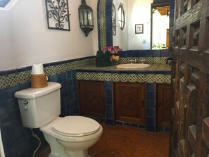 客房 | 浴室 | 淋浴設備、免費盥洗用品