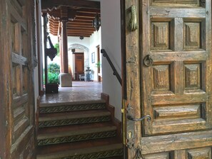 Property entrance - Casa Hermano Pedro (Antigua Guatemala)