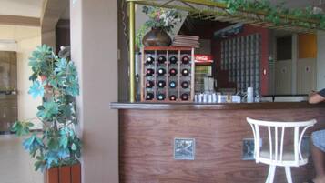 Bar (en la propiedad)