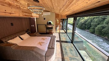 蜜月公寓式客房, 2 间卧室, 无烟房, 河景 | 2 多间卧室、埃及棉床单、高档床上用品、特色装修