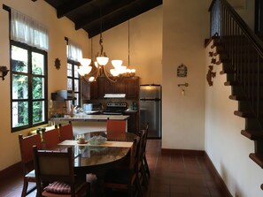 Kamar | Area keluarga | TV