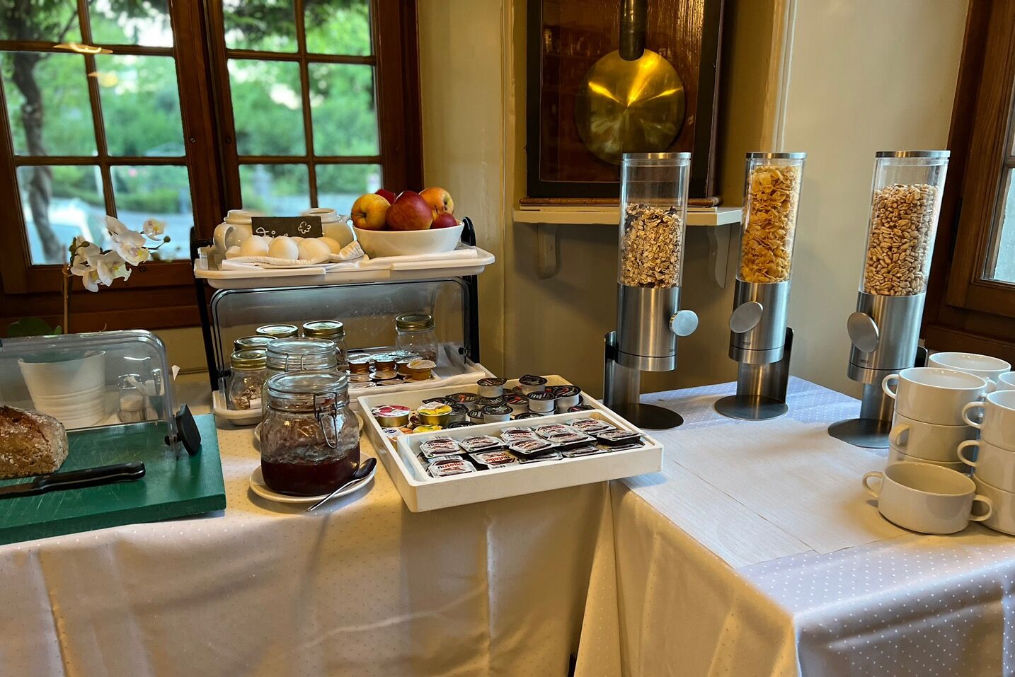 daily buffet breakfast (chf 10 per person)