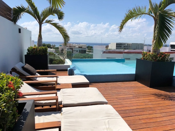 Alberca al aire libre