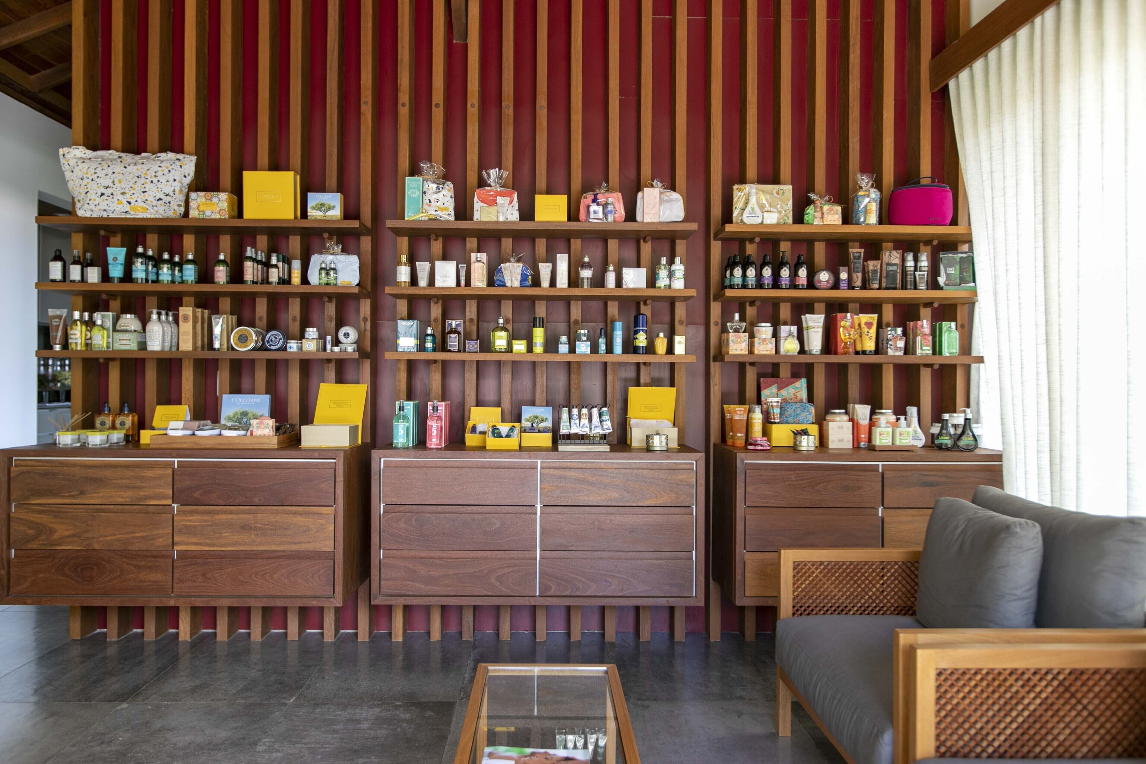 couples treatment room(s), facials, massages