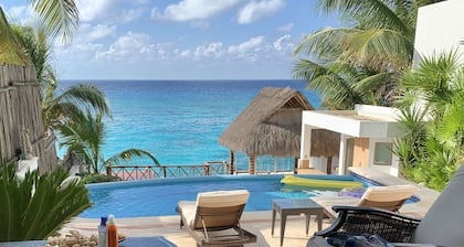 Spectacular Oceanfront Home W/ Pool Private. Villa Paradise.