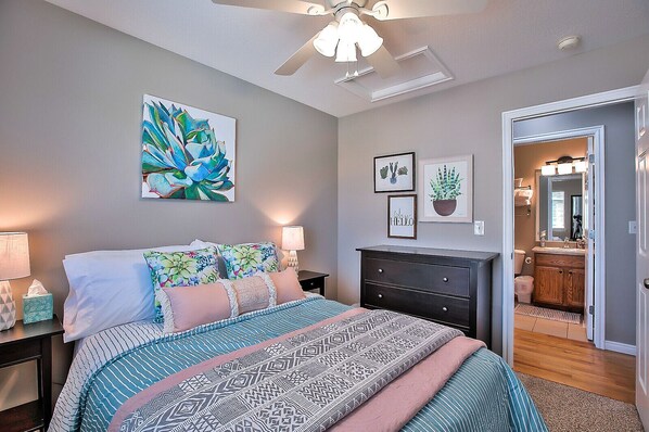 4 bedrooms, desk, iron/ironing board, free WiFi